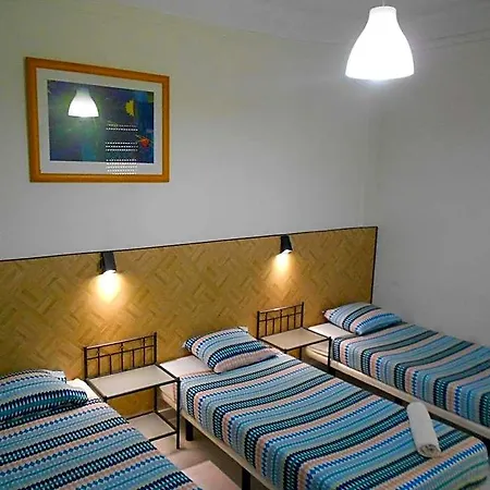 بيت شباب Crescent