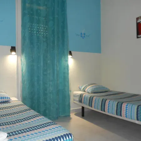 بيت شباب Crescent *